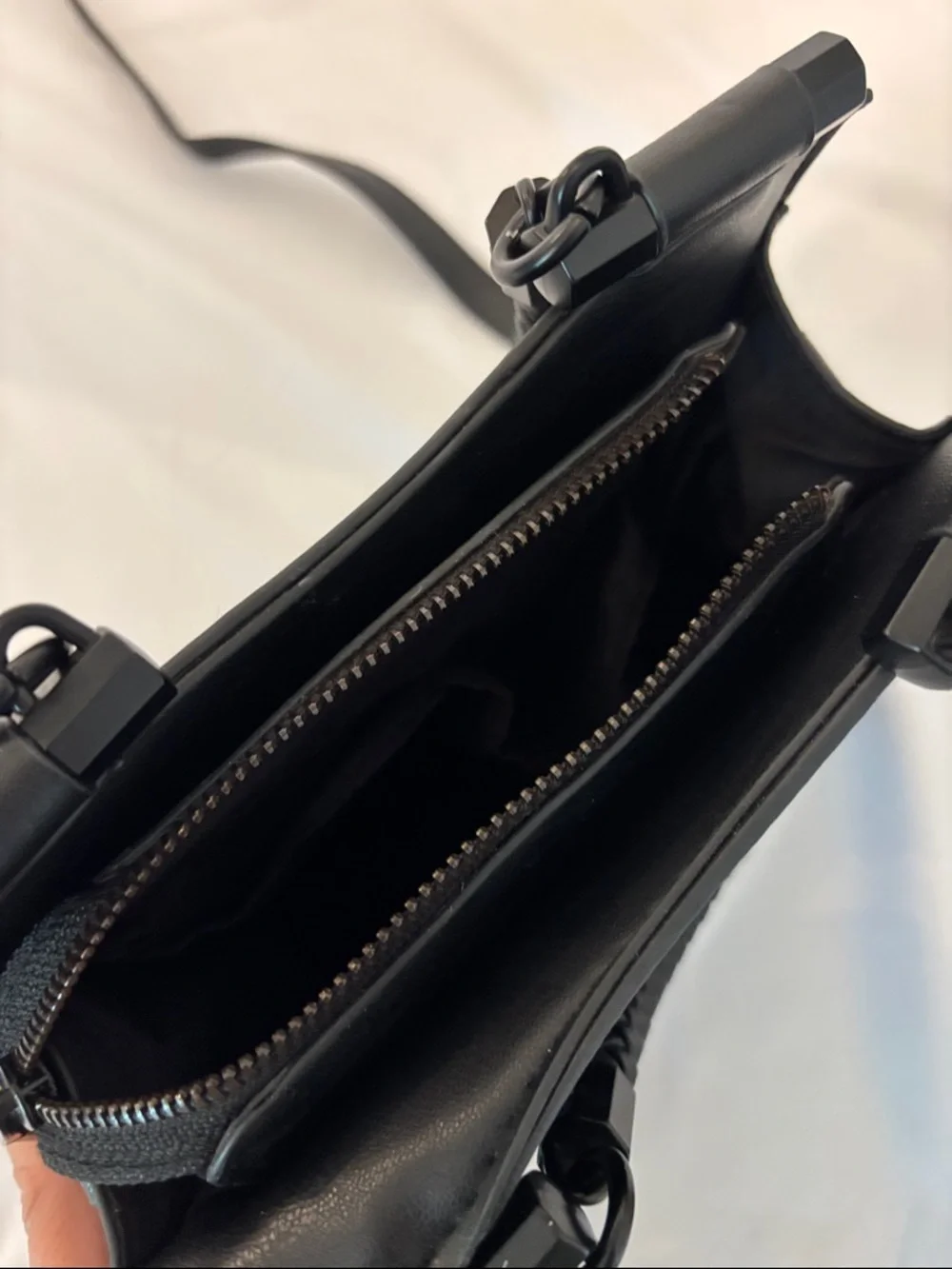Badgley Mischka Women's Black Crossbody - Tote Bag with Braided Handle